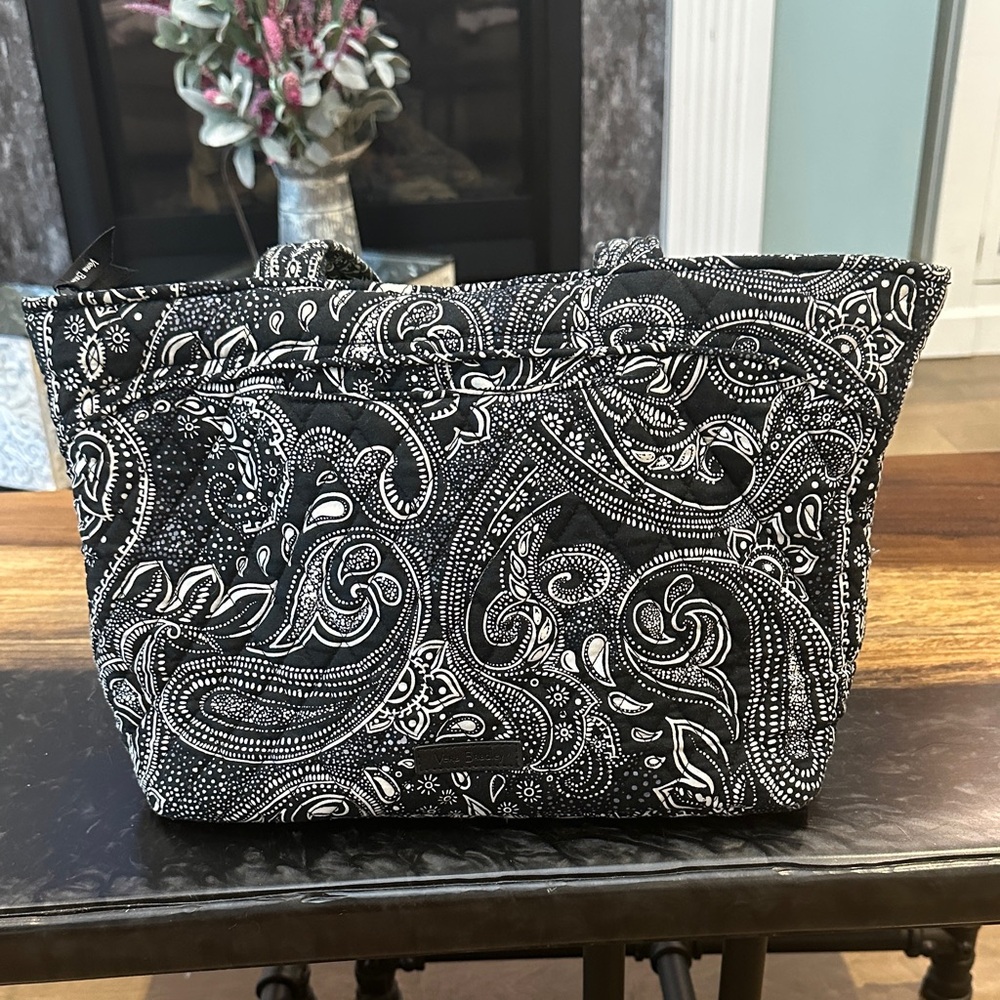Elegant Vera Bradley  Black and White Paisley Tote